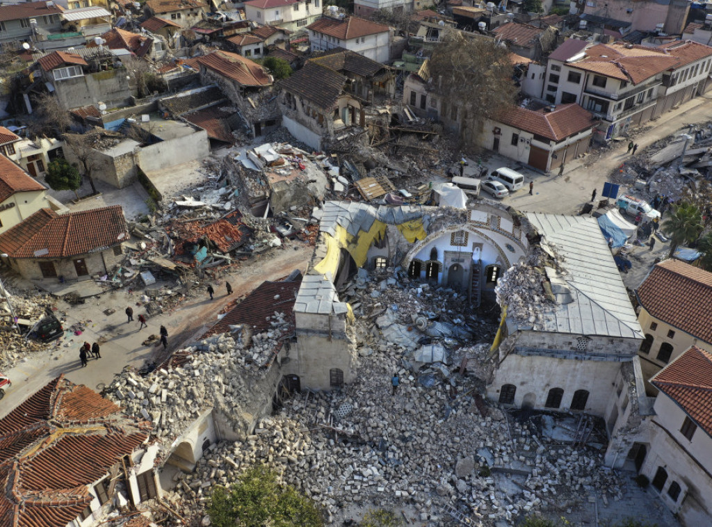 Turska: Uhapšen gradonačelnik okruga Nurdagi u okviru istrage o srušenim zgradama