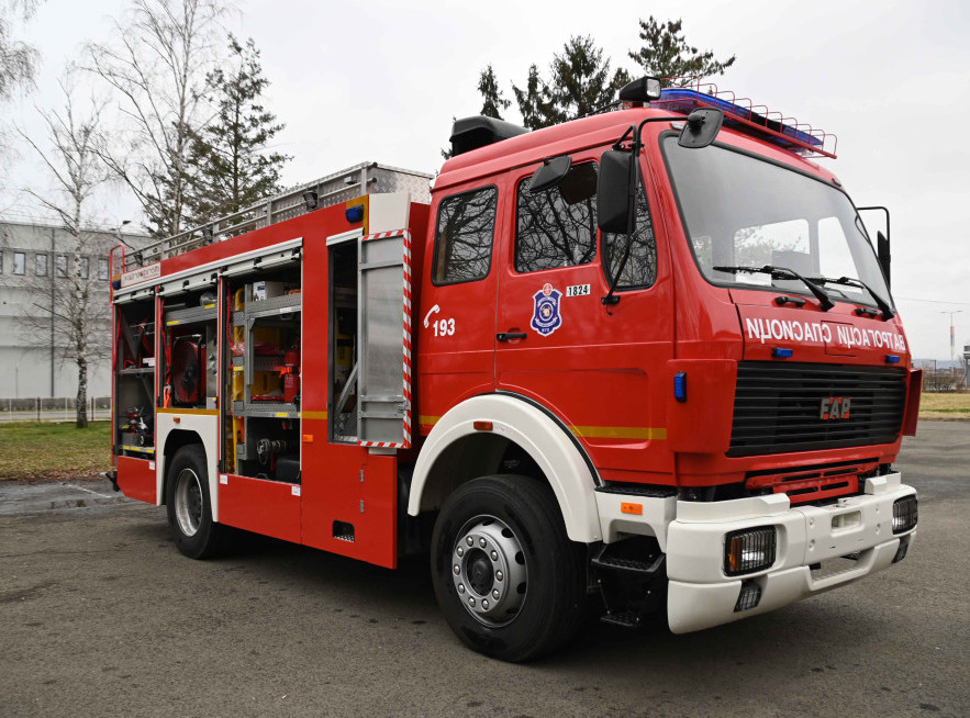 Zapalio se autobus na Kragujevačkom putu u Beogradu, nema povređenih