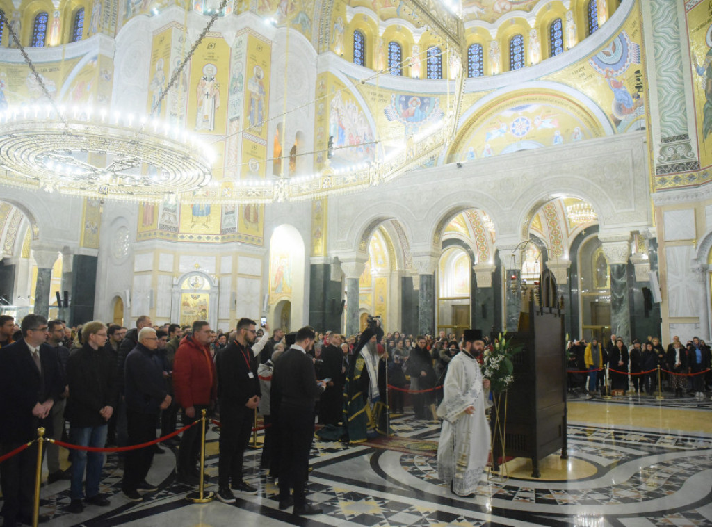 U Hramu Svetog Save i još četiri crkve služen moleban za Srbe na KiM