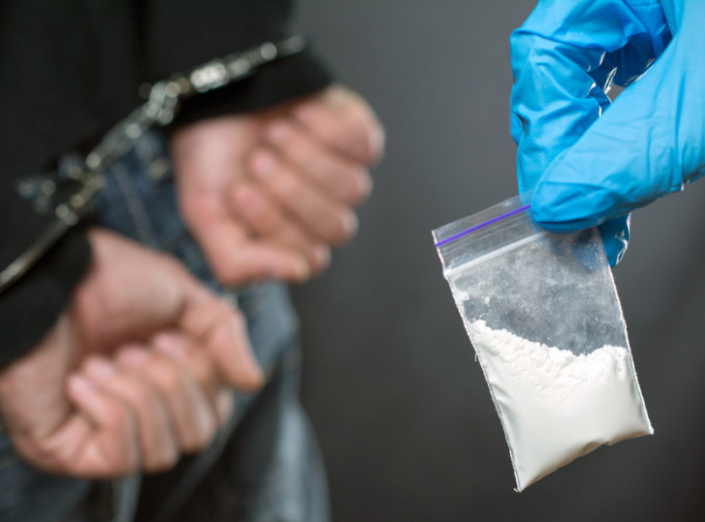 Uhapšen osumnjičeni za neovlašćenu trgovinu drogom, nađeno više od kilogram kokaina