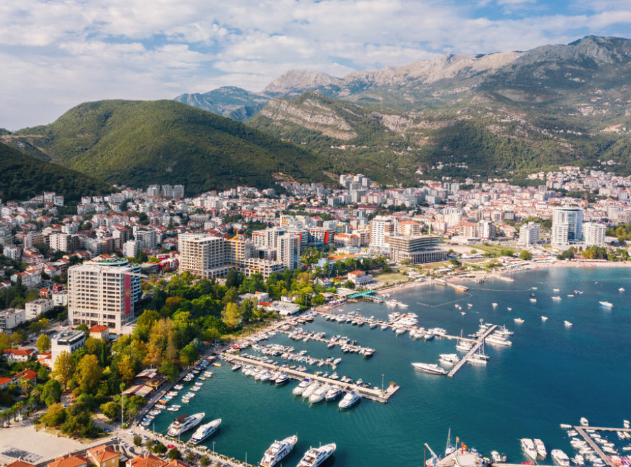 Luka Budva nakon dve decenije vraćena Opštini