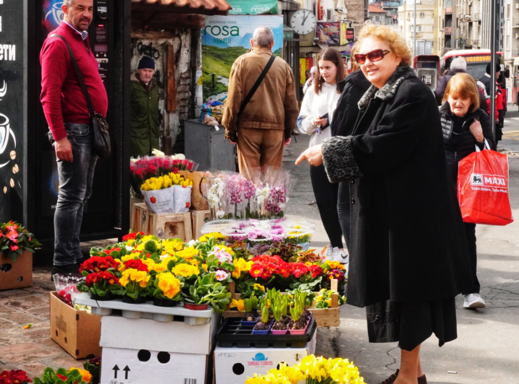 Vreme danas promenljivo oblačno sa sunčanim intervalima, na severu lokalno moguća kiša