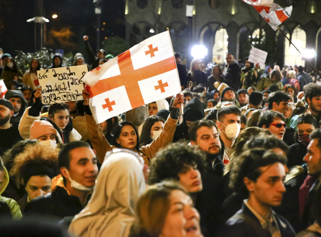 Demonstranti u Gruziji traže ostavku vlade i nove izbore