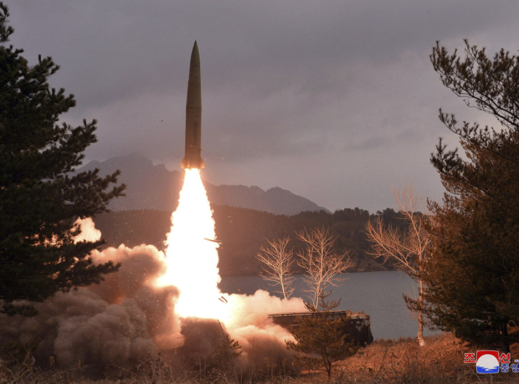 Severna Koreja testirala balističku raketu uoči samita Južne Koreje i Japana