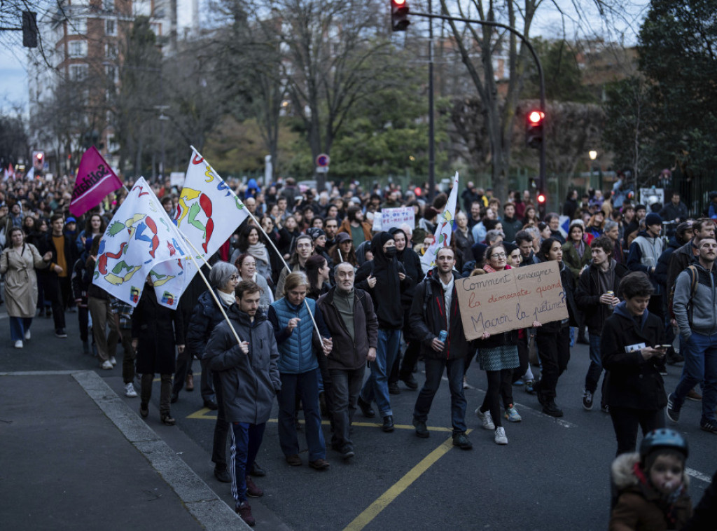 Francuska: Novi protesti i sukobi zbog reforme penzijskog sistema