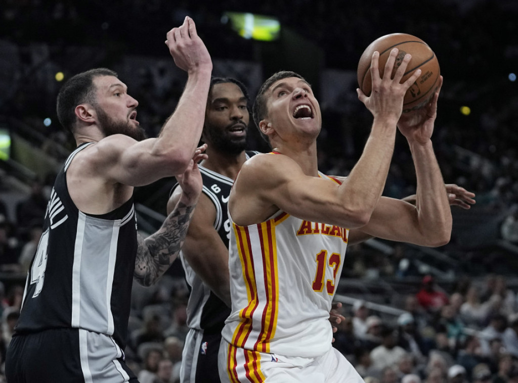 NBA: Bogdan Bogdanović postigao 13 poena u porazu Atlante od San Antonija