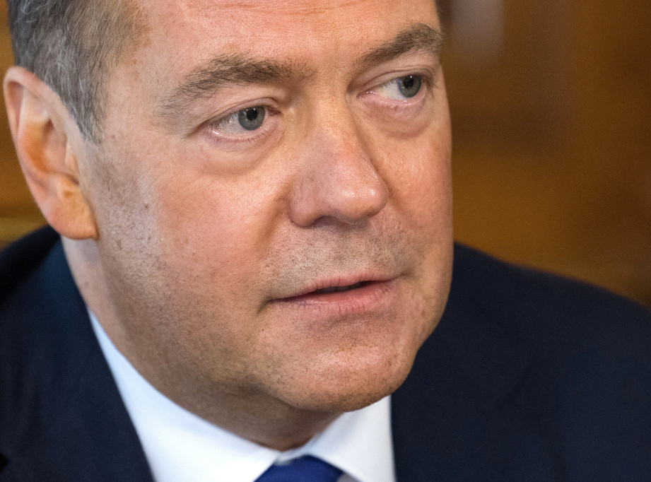 Medvedev: Ako treba, ruska vojska može stići do Kijeva ili Lavova