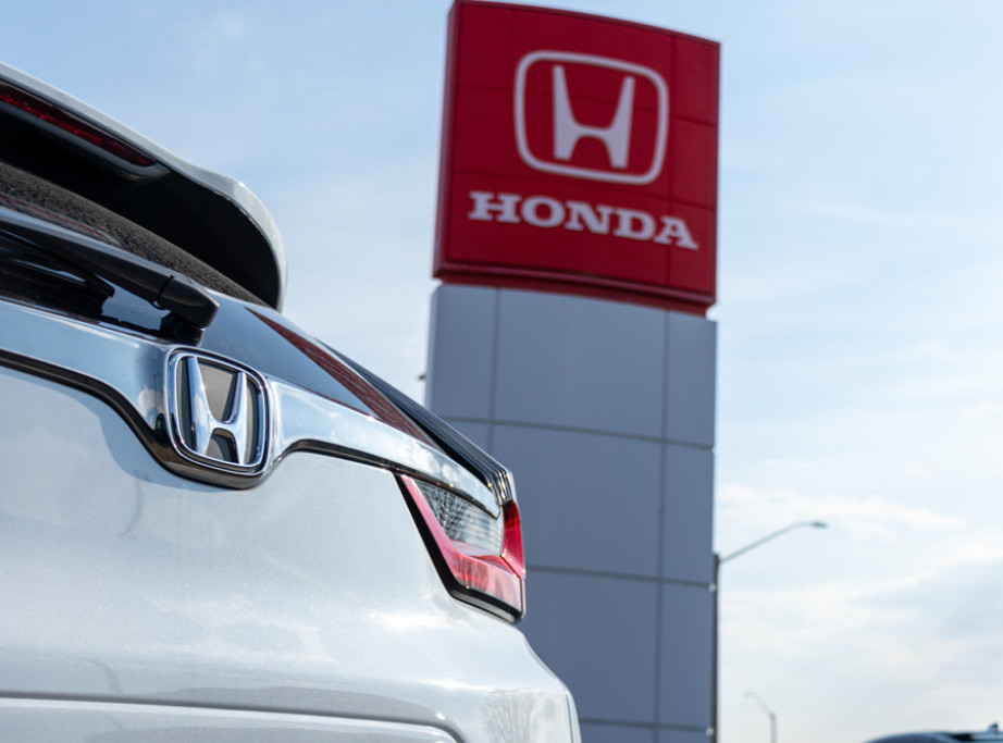 Operativni profit kompanije Honda motor porastao za 22,9 odsto međugodišnje na 3,3 milijardi dolara