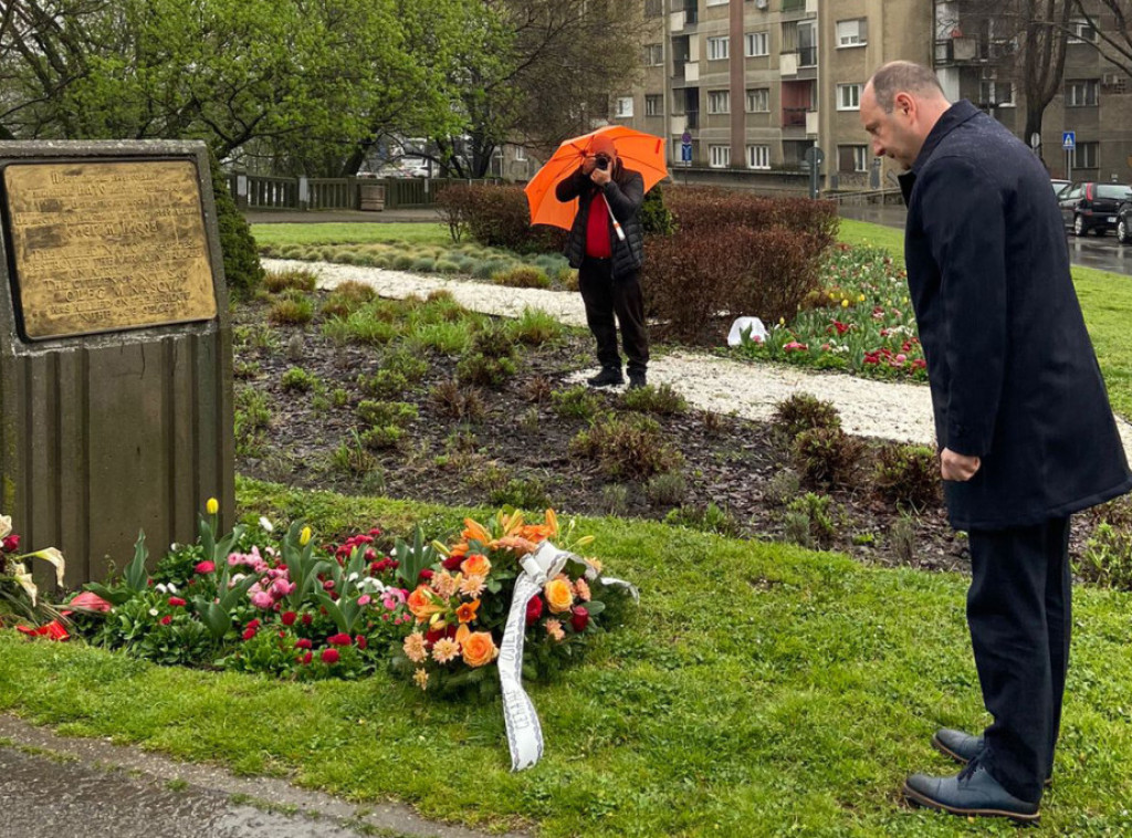 Obeležena godišnjica rušenja Varadinskog mosta