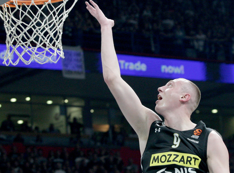 Košarkaš Partizana Alen Smailagić završio u bolnici zbog bolova u plućima