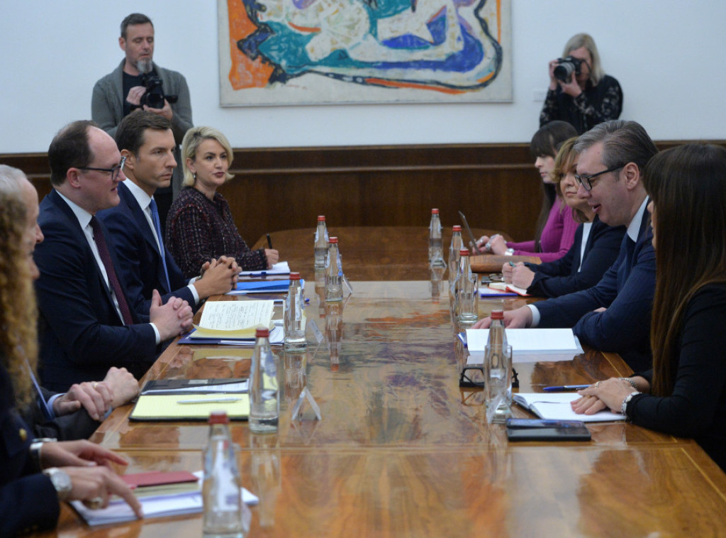 Vucic meets with Atlantic Council delegation