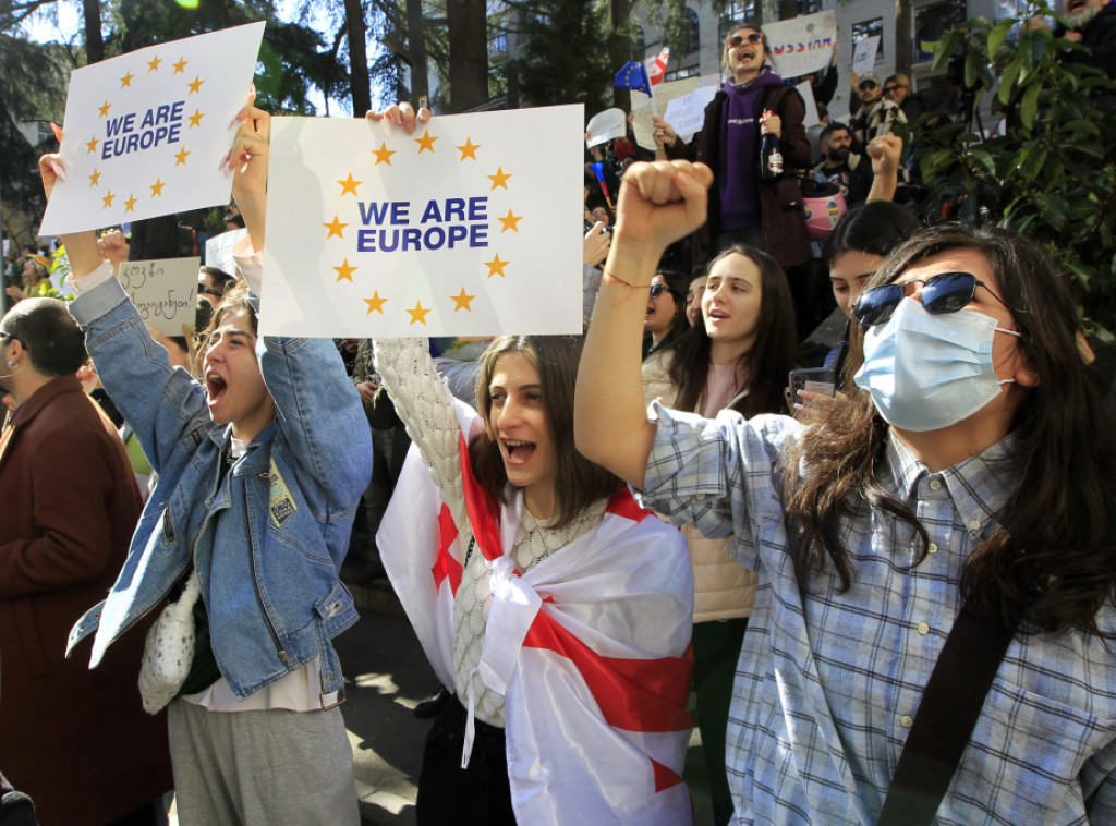 Protest u Tbilisiju, demonstranti traže od vlade da primeni preporuke EU