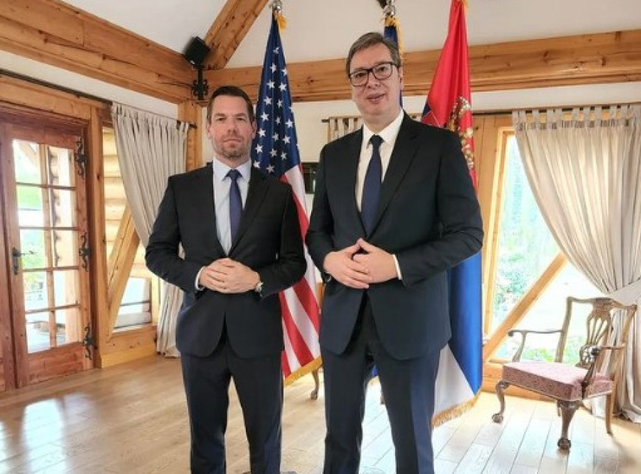 Vucic meets with US Congressman Swalwell