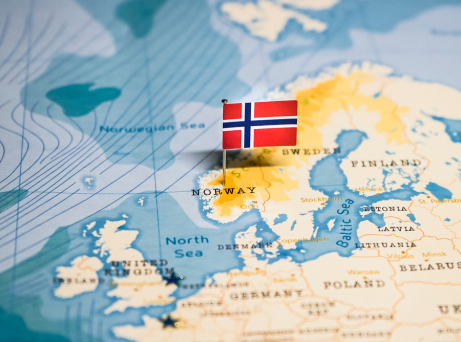 Norveška: Lider levičarske stranke podneo ostavku jer je ukrao naočare za sunce