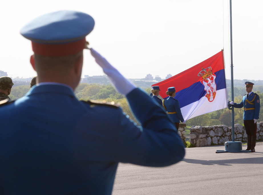 Počasna artiljerijska paljba na Kalemegdanu povodom Dana Vojske Srbije