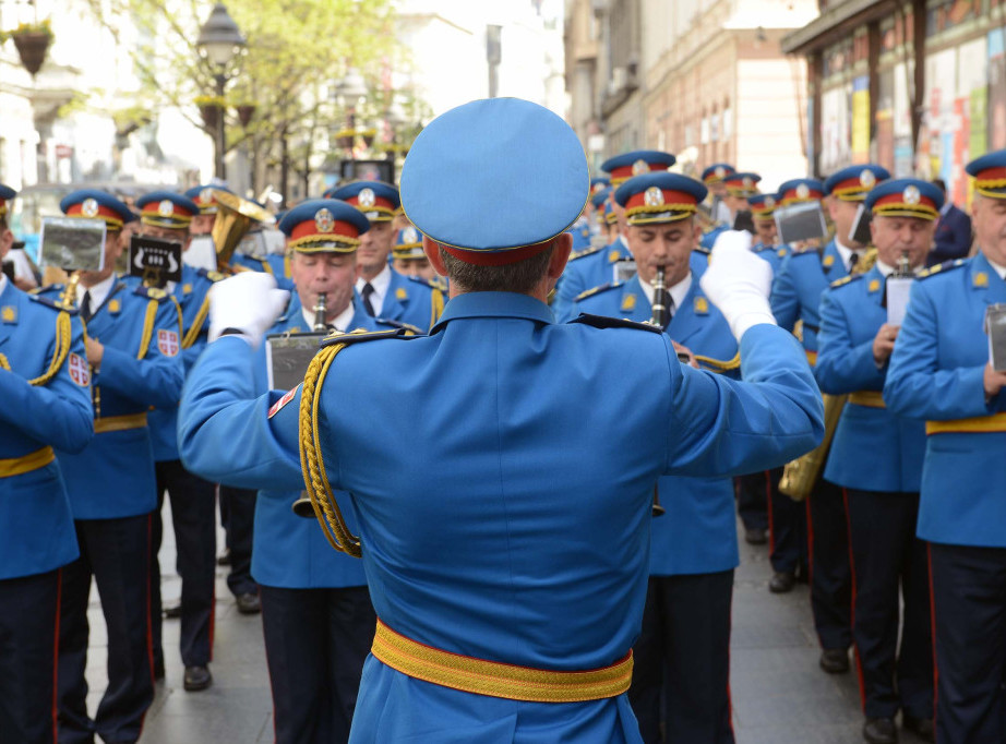 Defile orkestra Garde povodom Dana Vojske Srbije