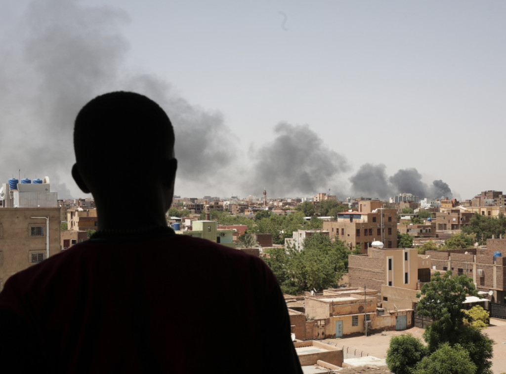 Počela evakuacija pojedinih grupa stranih državljana iz Sudana