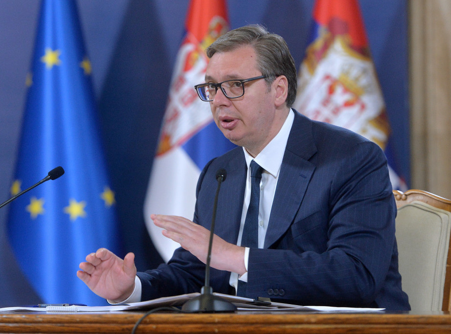 Vučić: Dogodio se miran politički ustanak srpskog naroda na severu KiM