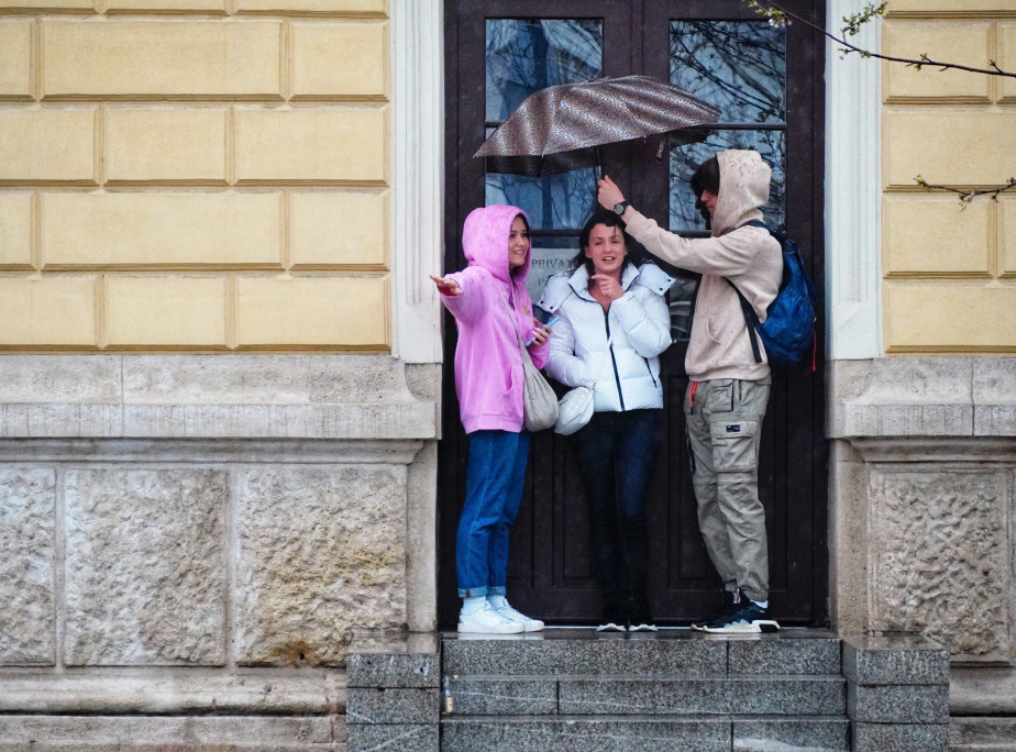 Na jugu Srbije danas kiša, naoblačenje uveče u Vojvodini, temperatura do 22 stepena