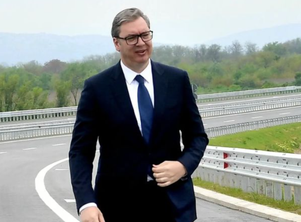 Vučić: Niko ne gradi toliko auto-puteva kao Srbija; Ulaganje u taj sektor dovešće nam nove investitore iz celog sveta