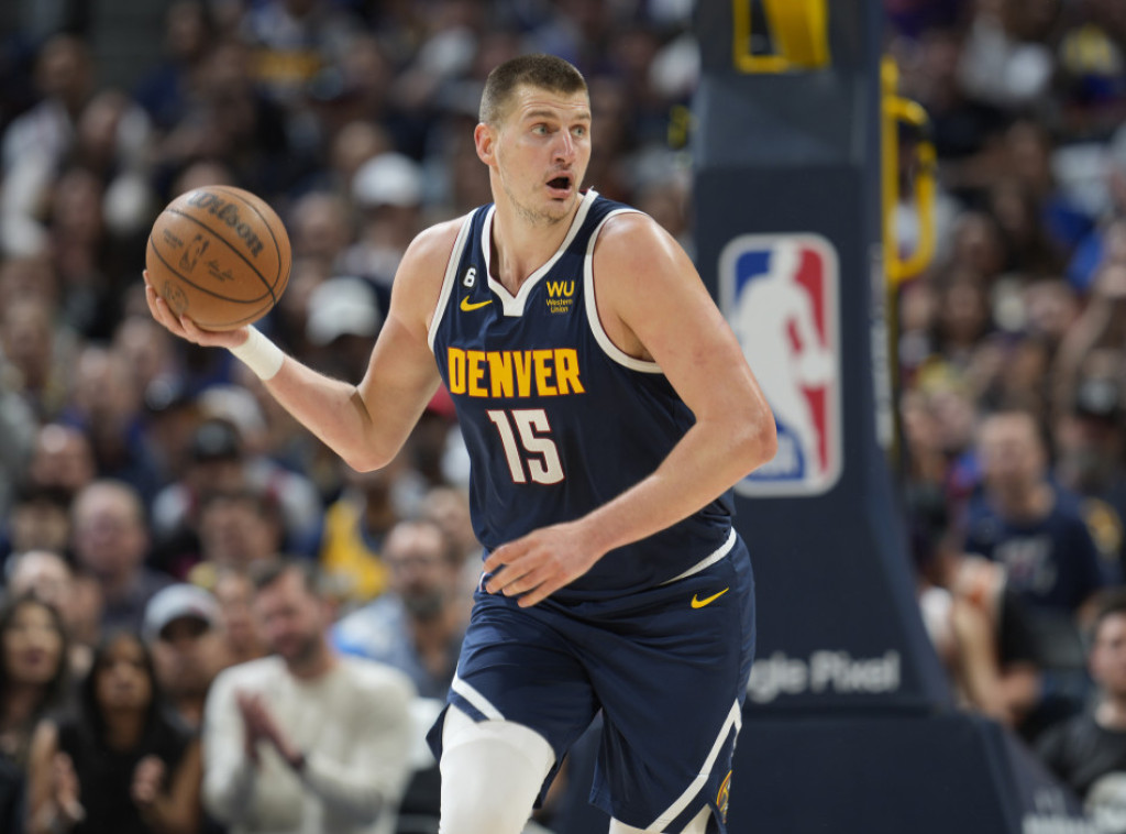 Jokić vodio Denver do druge pobede nad Finiksom, Filadelfija bolja od Bostona