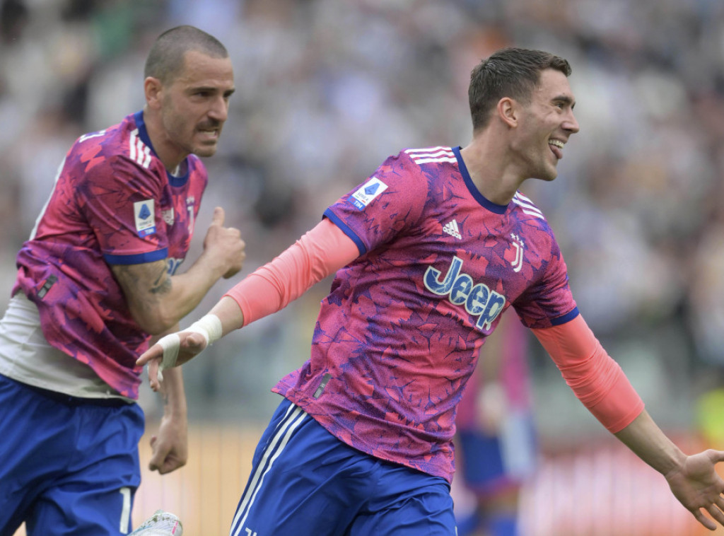 Kostić i Vlahović vodili Juventus do pobede protiv Lećea