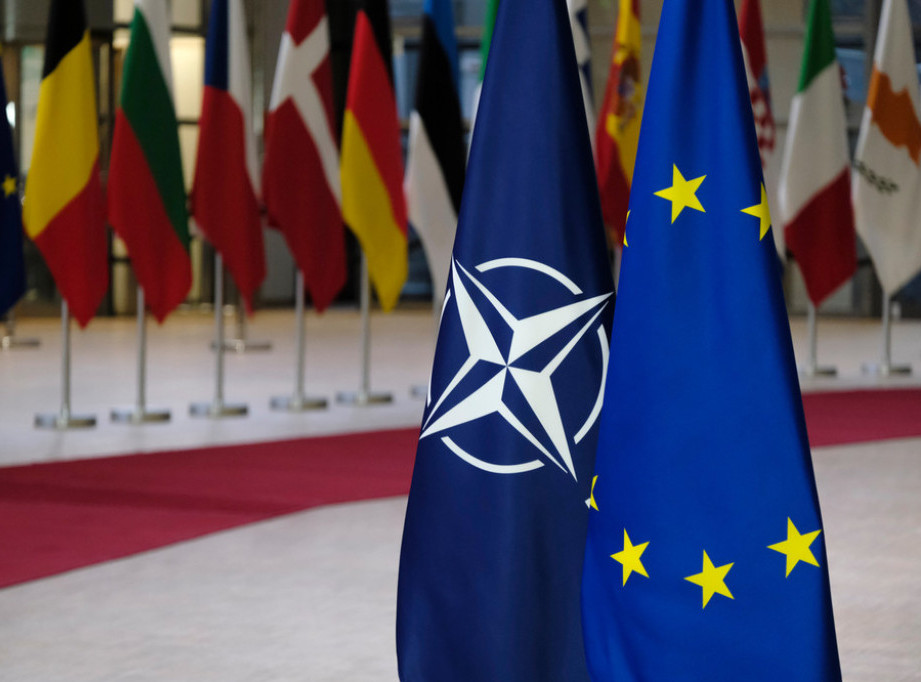 Politiko: Istočna Evropa strahuje od zaobilaženja u trci za pozicije u EU i NATO