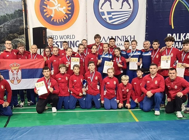 Mladi srpski rvači osvojili 17 medalja na šampionatu Balkana