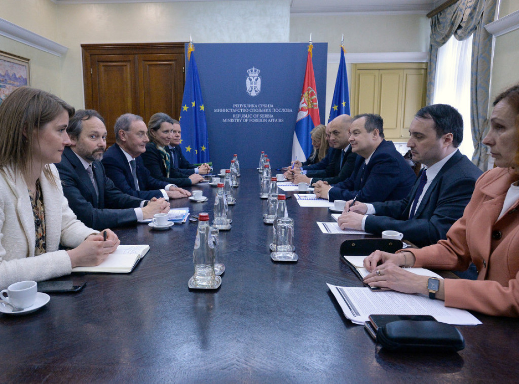 Dačić se sastao sa specijalnim međunarodnim izaslanikom za implementaciju sankcija EU