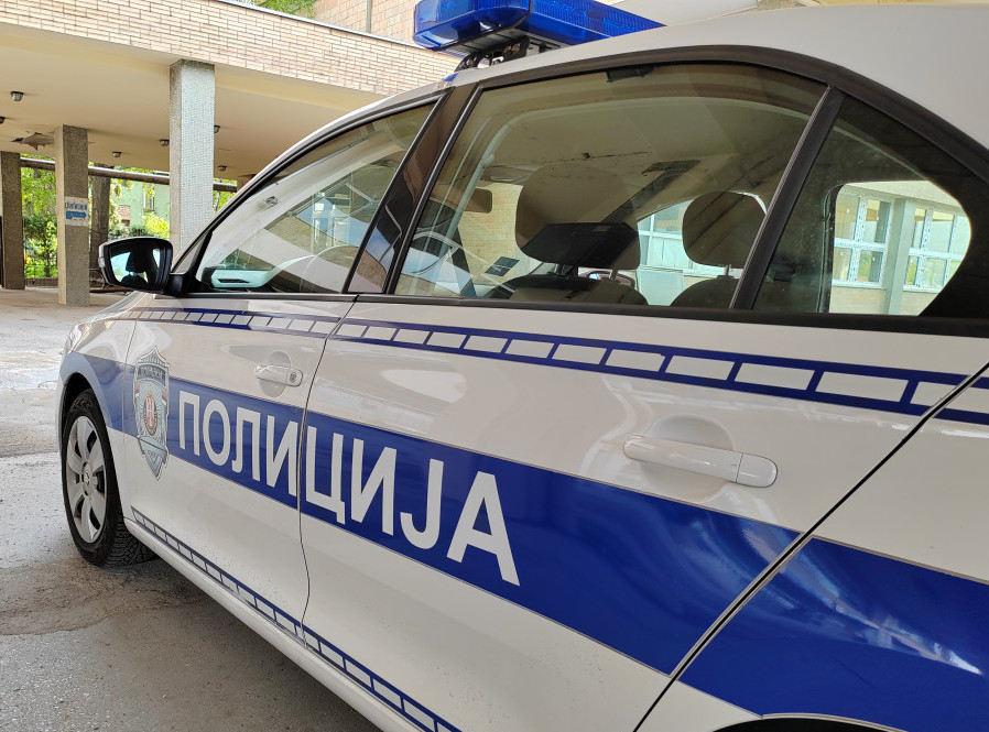 Novi Sad: Dvojica mladića uhapšena zbog izazivanja opšte opasnosti, zapalili 130 bala sena