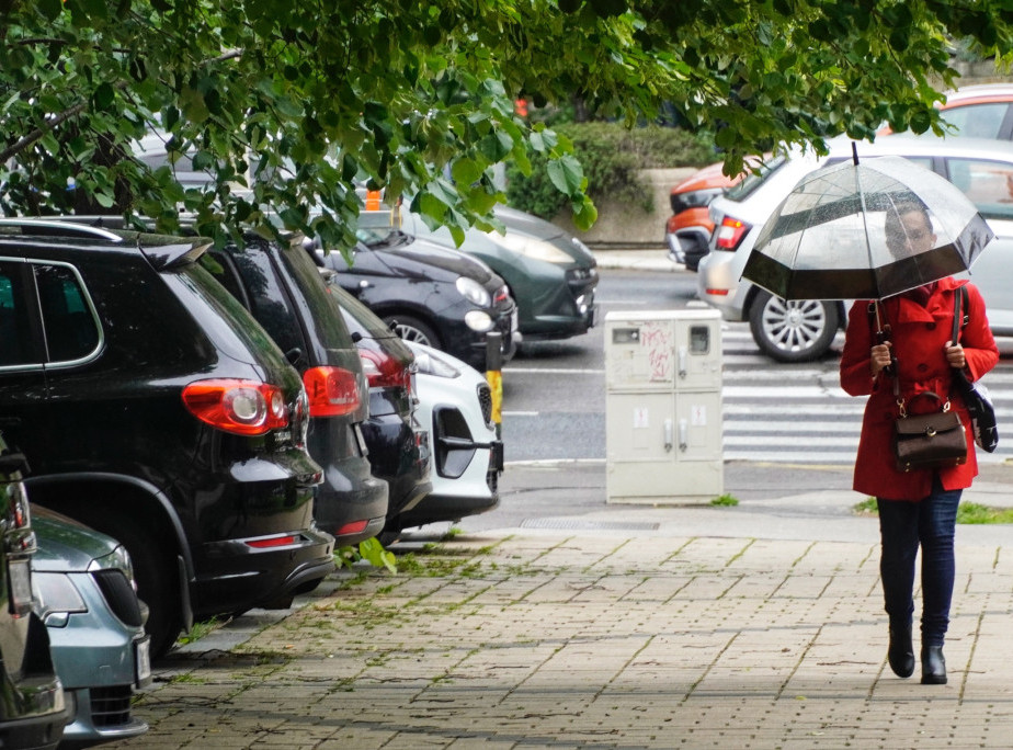 Vreme danas pretežno oblačno, mestimično s kišom, najviša temperatura 22 stepena