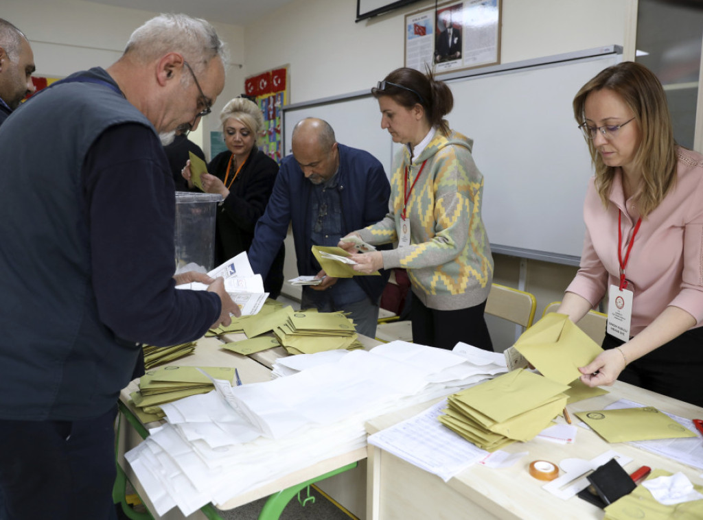 Turska: Prebrojano 99,38 odsto glasova, Erdogan osvojio 49,24 odsto