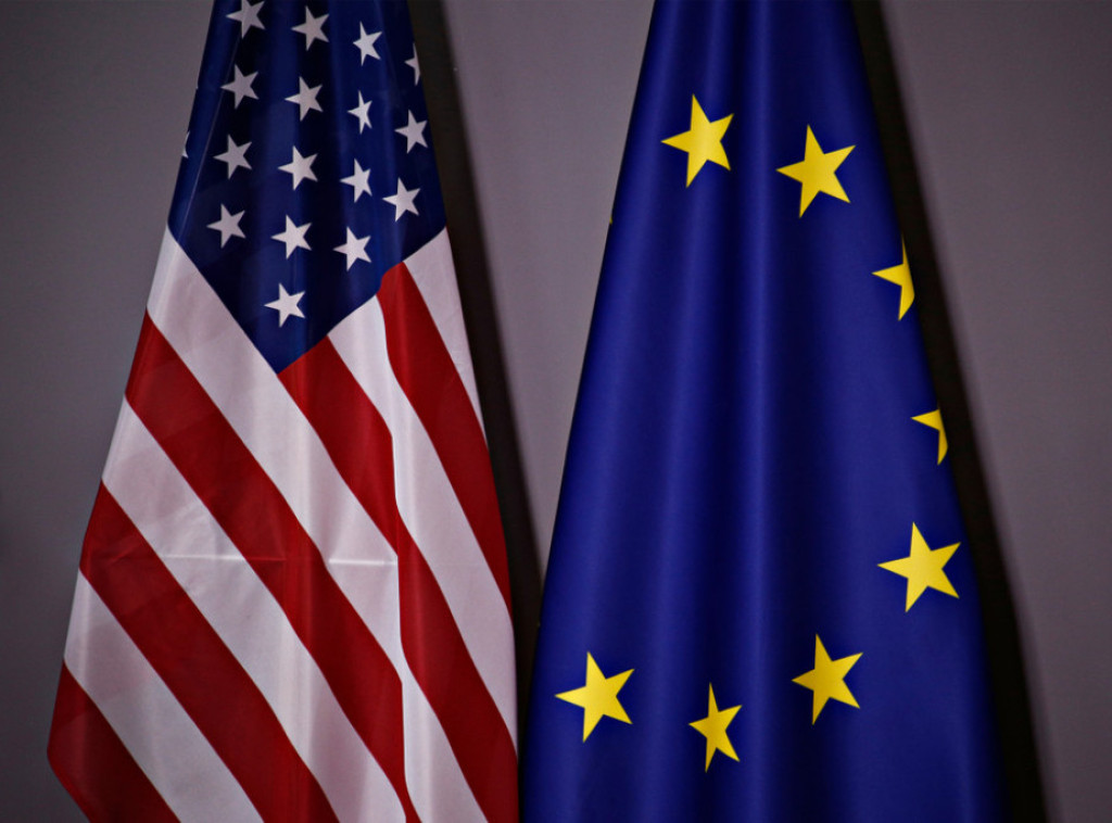Fajnenšel tajms: EU priprema trgovinsku strategiju za slučaj da Tramp pobedi na izborima u SAD
