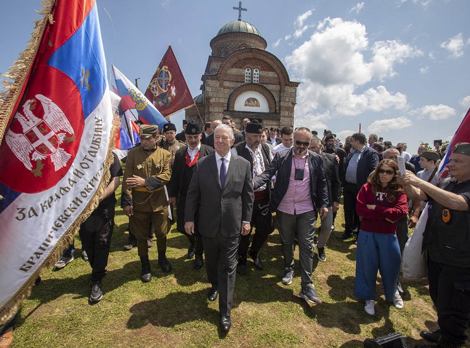 Princ Aleksandar Karađorđević na Ravnoj gori odao počast generalu Draži Mihailoviću