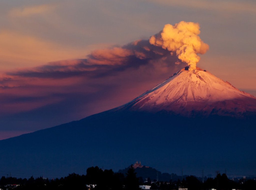 Milioni ljudi u Meksiku upozoreni su na moguću evakuaciju zbog aktivnosti vulkana Popokatepetl