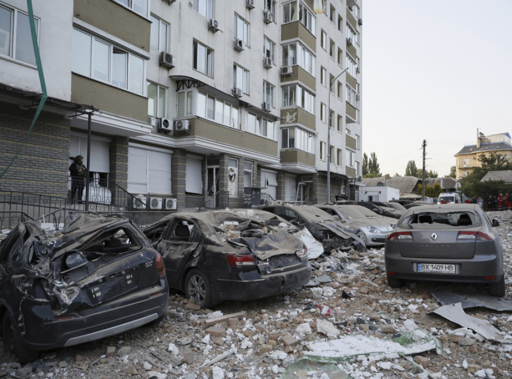 Novi napad ruskih dronova na Kijev, najmanje jedna osoba poginula