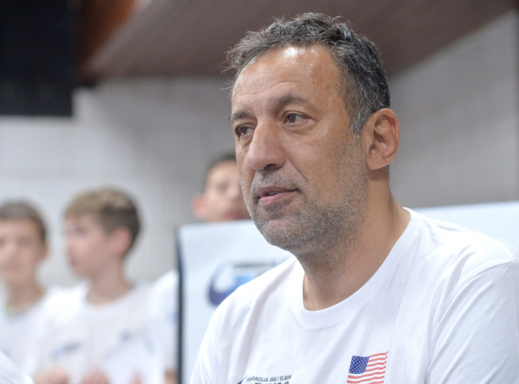 Vlade Divac: Košarkaši Srbije imaju kvalitet da nas obraduju na SP