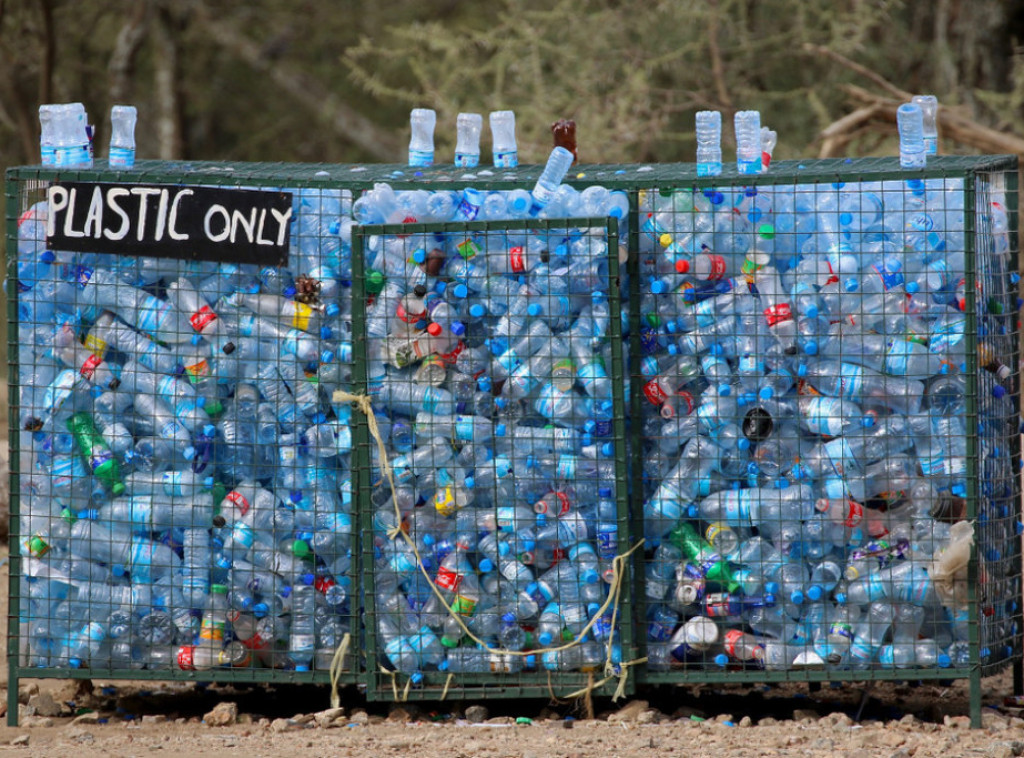 SAD će podržati globalni sporazum o smanjenju količine nove plastike