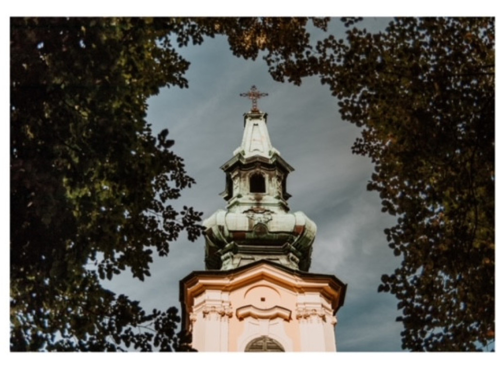 Otvorena izložba fotografija "Sakralno nasleđe Srba u Mađarskoj"