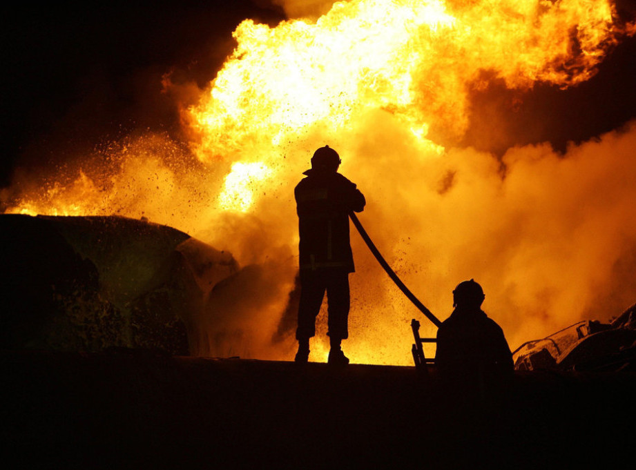 Grčki vatrogasci se drugi dan bore sa požarom na ostrvu Kos