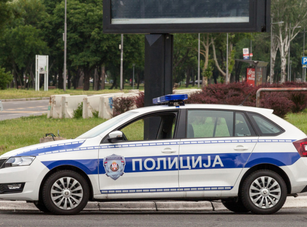 Sudari na auto-putu kod aerodroma i Ade Ciganlije, najmanje dvoje povređeno