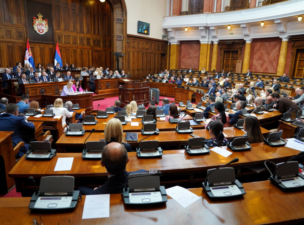 Poslanici nastavili raspravu o formiranju anketnog odbora, pre toga čestitali Đokoviću i Jokiću