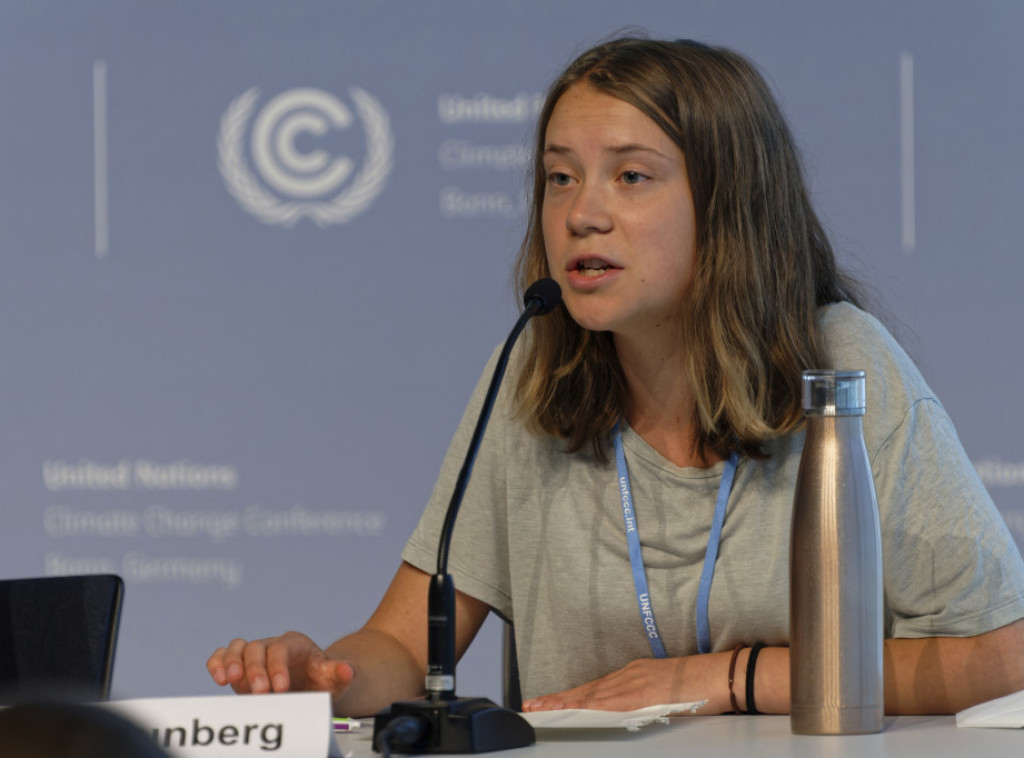 Greta Tunberg: Čovečanstvo "juri ka litici" klimatske katastrofe