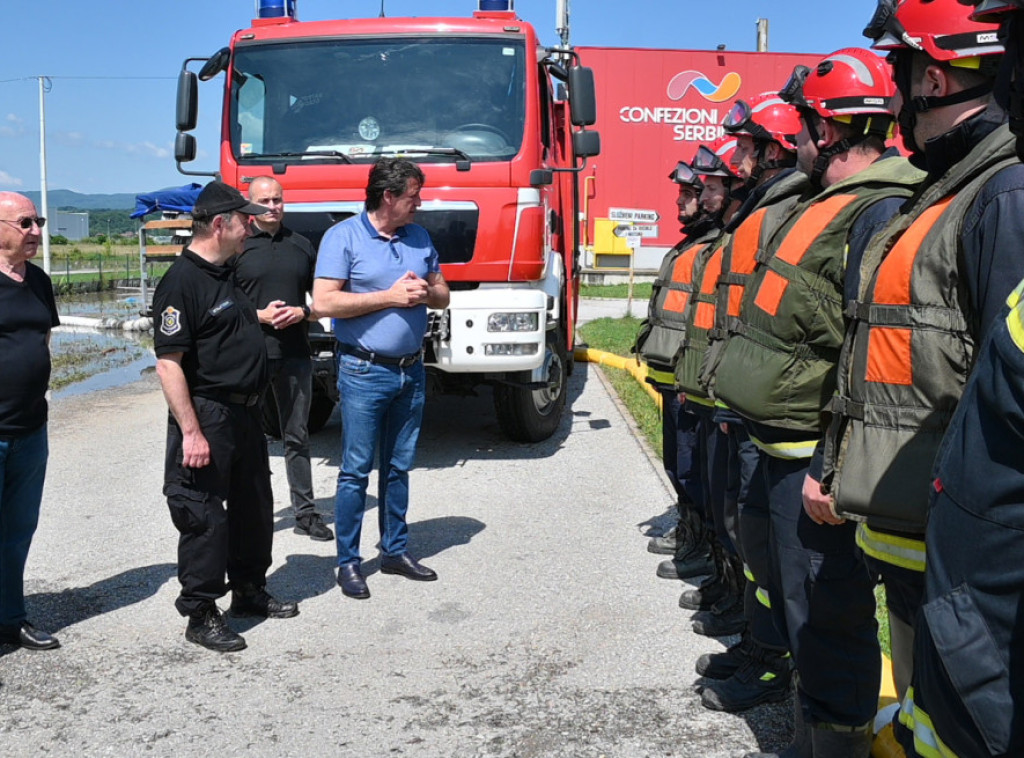 Gašić: Pripadnici MUP-a u tri dana izveli 317 evakuacija i spasavanja