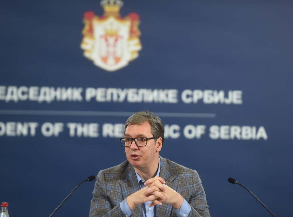 Vučić večeras u Kopnenoj zoni bezbednosti, obilazi vojnike i policajce