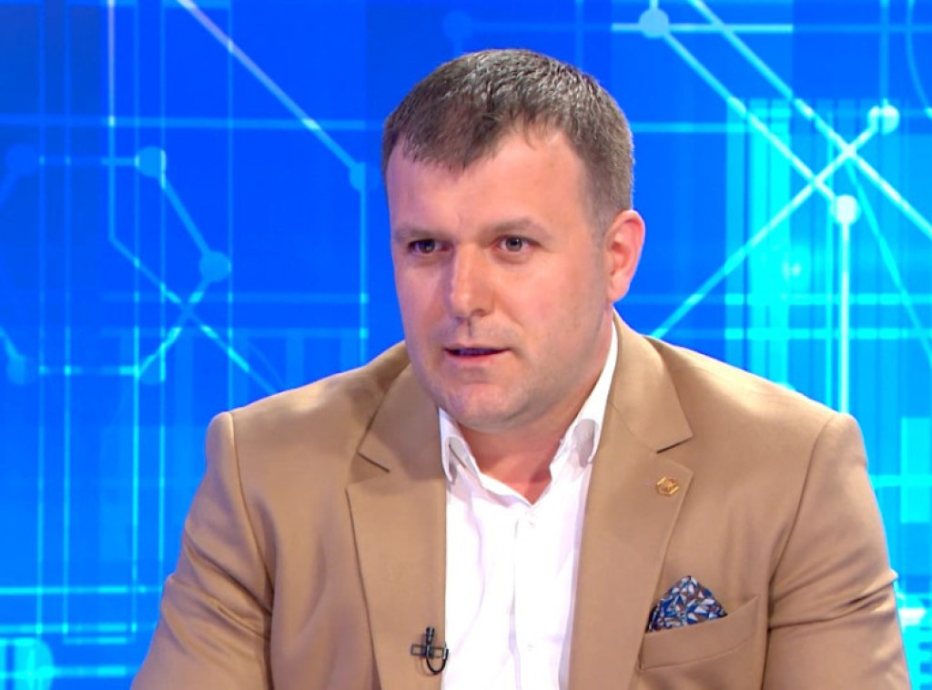 Ministar Memić: Podeljeno oko 34.000 vaučera za odmor u Srbiji