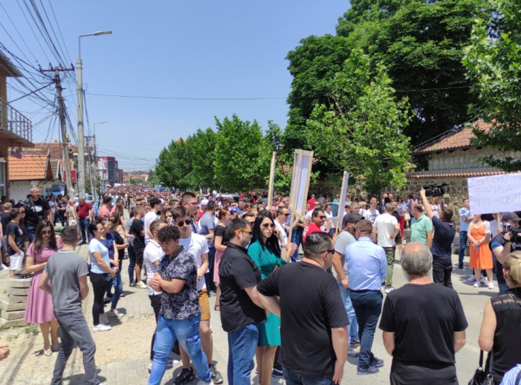 Završen mirni protest građana u Gračanici