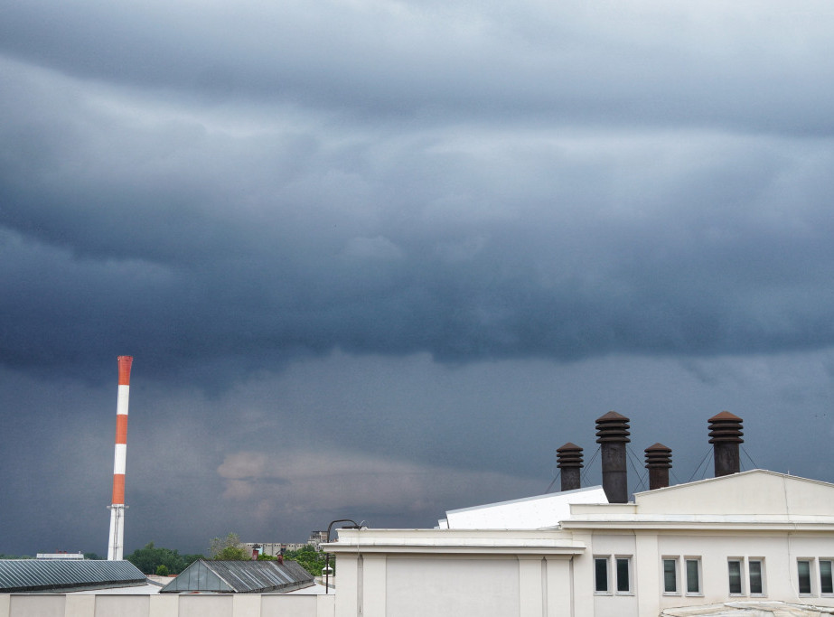 Danas oblačno sa slabom kišom i susnežicom, najviša temperatra od tri do sedam stepeni