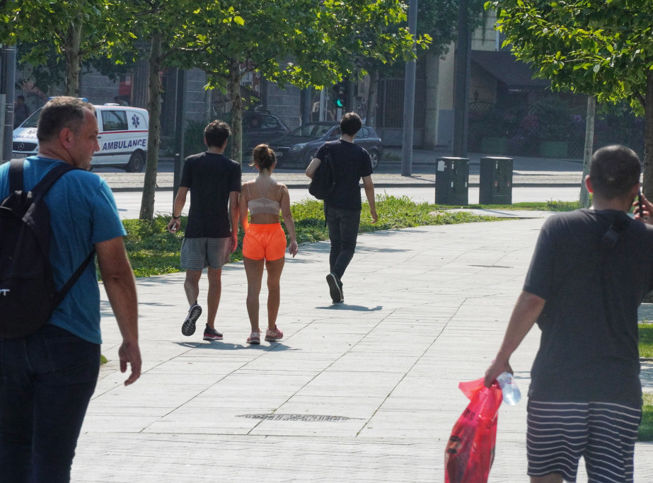 Vreme danas pretežno sunčano i toplo, najviše temperature od 26 do 29 stepeni