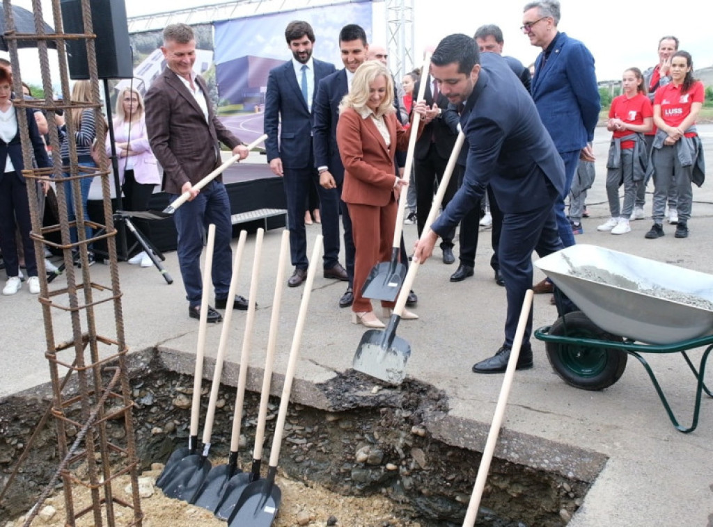 U Kruševcu Položen kamen temeljac nove fabrike Luss Textile